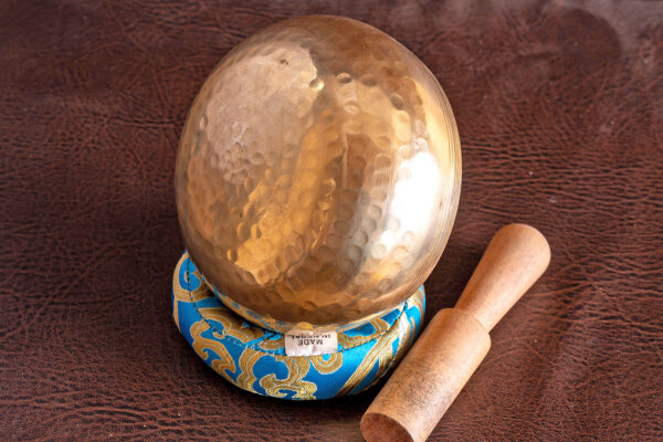 Hammered Pattern Singin Bowl - Image 3