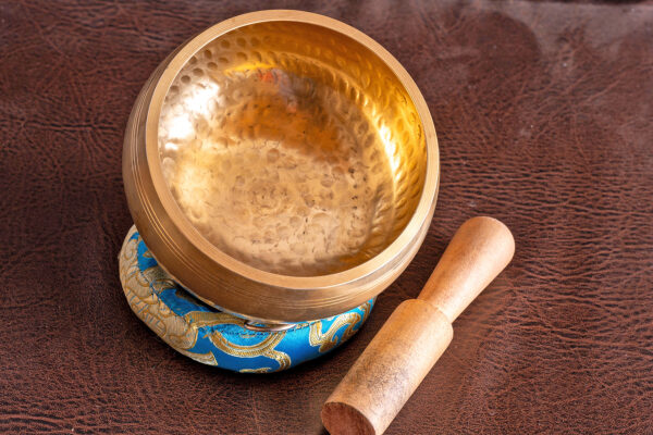 Hammered Pattern Singin Bowl - Image 4